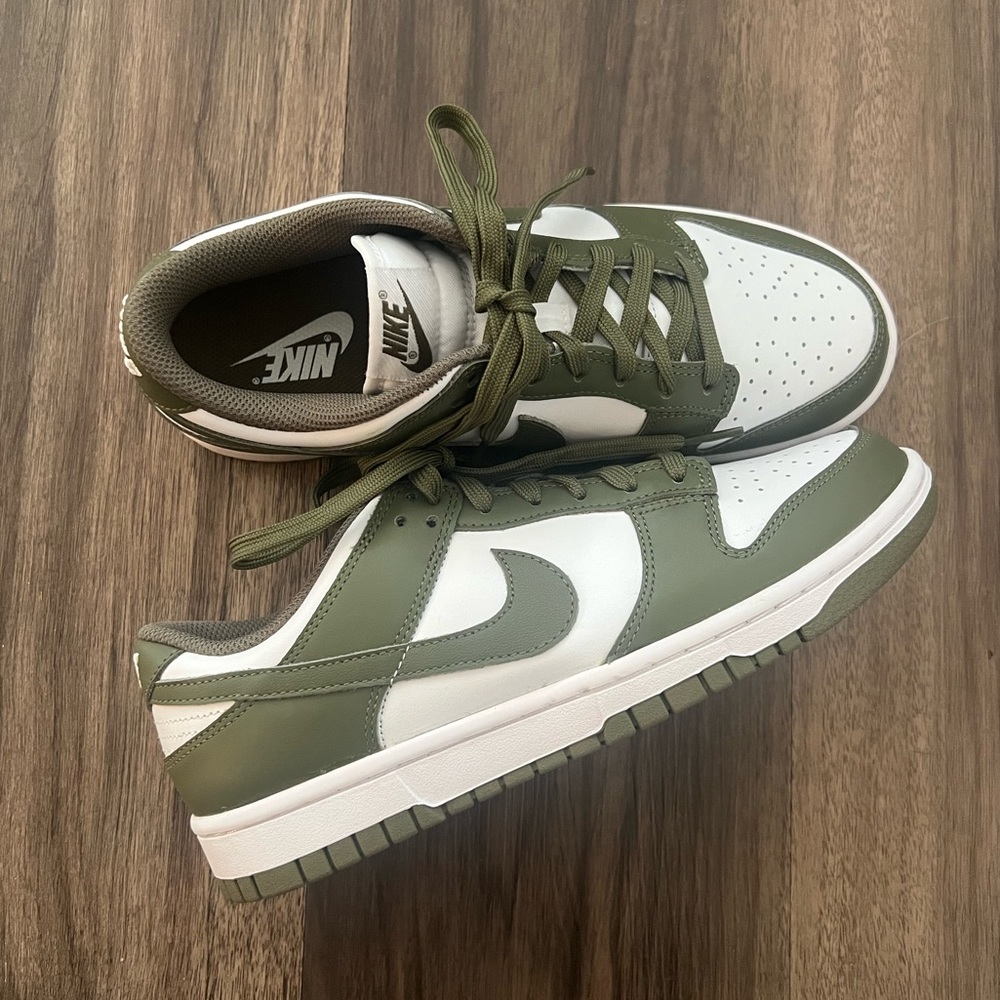 Nike Dunk Low Medium Olive